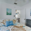 Отель Cozy Indian Rocks Beach Cottage: Steps to Seawall!, фото 2