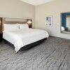 Отель Holiday Inn Express & Suites Palm Desert - Millennium, фото 3