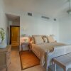 Отель Dream Villa Cupecoy-550 в Махо