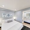 Отель New Listing! Luxe Remodeled Getaway 2 Bedroom Condo, фото 10