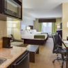Отель Holiday Inn Express & Suites Tampa-I-75 @ Bruce B. Downs, an IHG Hotel, фото 23