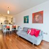 Отель Spacious Flat With Balcony Close to the River in Greenwich by Underthedoormat, фото 2