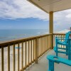 Отель North Topsail Beach Vacation Rental w/ Balcony! в Норд-Топсейл-Бич