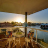 Отель Mandurah Canal Beach House- 5 Mins Beach, Golf Course, City Centre, Parks, фото 26