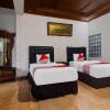 Отель OYO 113500 Hotel R Cantika Syariah, фото 24