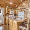 Отель Smoky Mountain Dreamin 2 Bedroom Cabin, фото 12