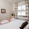 Отель Charming Chelsea Home by the River Thames, фото 5