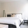 Отель Spacious 1 BR with a central location, фото 4