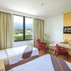 Отель Padjadjaran Suites Resort & Convention Hotel, фото 3