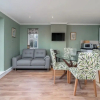 Отель Designer 1 Bed Flat Barons Court Sleeps 4, Balcony, фото 1
