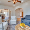 Отель Jonestown Retreat w/ Deck: 6 Mi to Lake Travis!, фото 12