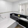 Отель DoubleTree by Hilton Manchester Airport, фото 9