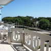 Отель Sea Front Apartment in a Residence With Pool, фото 1
