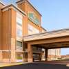 Отель La Quinta Inn & Suites by Wyndham Rochester Mayo Clinic S, фото 1