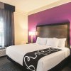 Отель La Quinta Inn & Suites by Wyndham Denver Airport DIA, фото 20