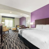 Отель La Quinta Inn & Suites Bridge City, фото 10
