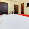Отель OYO Flagship 80515 Hotel Shivam Palace, фото 2