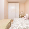 Отель Bright & Cozy 1bd Flat with a Terrace And Parking, фото 1