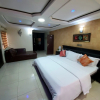 Отель Stylish and Spacious 3bed Flat Shortlet Apartment, фото 4