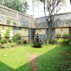 Отель Maharani Guesthouse Tebet Syariah - Hostel, фото 19