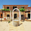 Отель Large rustic country house for 12 people with garden and pool, фото 30