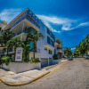 Отель La Vista 6 Oceanview Condo in Playa del Carmen by Redawning, фото 1