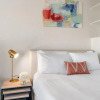 Отель Arlington Sophisticated Studio Apartment, фото 2