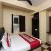 Отель OYO 9926 Hotel Bharat INN, фото 2