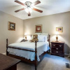 Отель Believe, 2 Bedrooms, Pool Access, WiFi, Hot Tub, Pet Friendly, Sleeps 6, фото 3