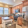 Отель Cozy Cottage w/ Hot Tub, 5 Mi From Big Bear Lake!, фото 5