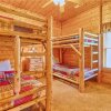 Отель Smoky Mountain Retreat - Five Bedroom Cabin, фото 40