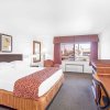 Отель Ramada by Wyndham Barstow, фото 3