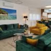 Отель Villa Dreamin With Heated Pool & Hot Tub, фото 4