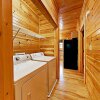 Отель 1268 Sevierville 4 Br Cabin, фото 36