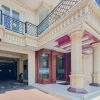 Отель Rose Hotel Bangkalan, фото 2