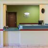 Отель Econo Lodge Inn & Suites, фото 17