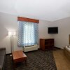 Отель La Quinta Inn & Suites by Wyndham Tupelo, фото 18