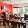 Отель Mendoza Microtel Inn and Suites, фото 6