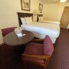 Отель Lake Bluff Inn and Suites, фото 46