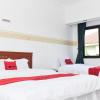 Отель RedDoorz near Lenmarc Mall Surabaya, фото 10