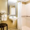 Отель Comfort Inn & Suites, фото 8