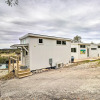 Отель Updated Texas Tiny Home Rental on Lake Travis, фото 1