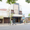 Отель Homestay Griya Kinasih Syariah Pati, фото 1