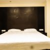 Отель Emarald Hotel Chennai by OYO Rooms, фото 13