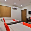 Отель OYO 385 Qamar Residential Units, фото 12