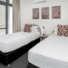 Отель Pool View City Centre Apartment 202, фото 4