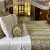 Отель Lux Suites Tembo Court Apartments, фото 28