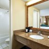 Отель La Quinta Inn & Suites by Wyndham Thousand Oaks-Newbury Park, фото 10