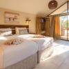 Отель Etosha Village, фото 2