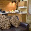 Отель Chalets Hocking Hills - A-Frame Cabins, фото 11